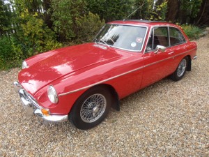 mgb gt red